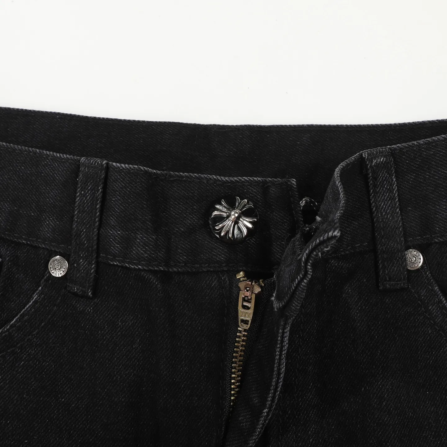 P260 Chrome Hearts Chrome Hearts Black Multi-leather Elements Full of Details Washed Jeans Authentically Restore the Ultimate Vintage Texture Three-Dimensional Fit Loose and Comfortable, Not Slimming Appearing Tall and Slim Made by a Manufacturer Original Quality Control Same Style for Men and Women Can Be Matched for Couples Versatile Recommendations Must-Have Jeans for All Seasons Fashionistas Have Been Disappointed From the Quality Selection of Fabrics, Cutting of Details, and Matching of Patterns, Everything Is Impeccable! The upper body is so handsome when worn...it can be easily worn by men, women and children! The craftsmanship is made of heavy-duty washed pure cotton denim fabric. After washing, it is soft and thick and looks very stylish when worn. Color: black Size: 28 30 32 34 36